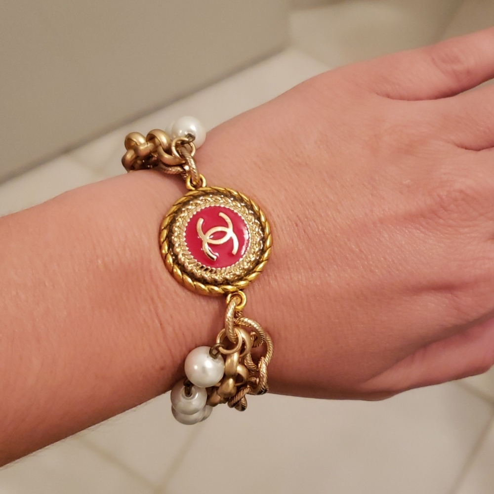 Authentic vintage button bracelet
